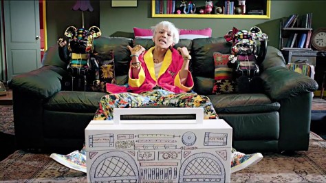 Å©·¹¿ëMV öÀ̿͹̾Ö2